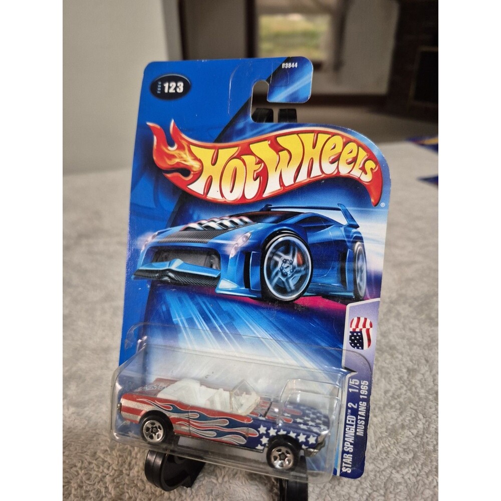 2004 Hot Wheels Star Spangled 2 Mustang 1965 #123
